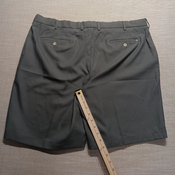Peter Millar Shorts, Size- 42 w/ 9" inseam, Gray, Excellent condition - Picture 3 of 3